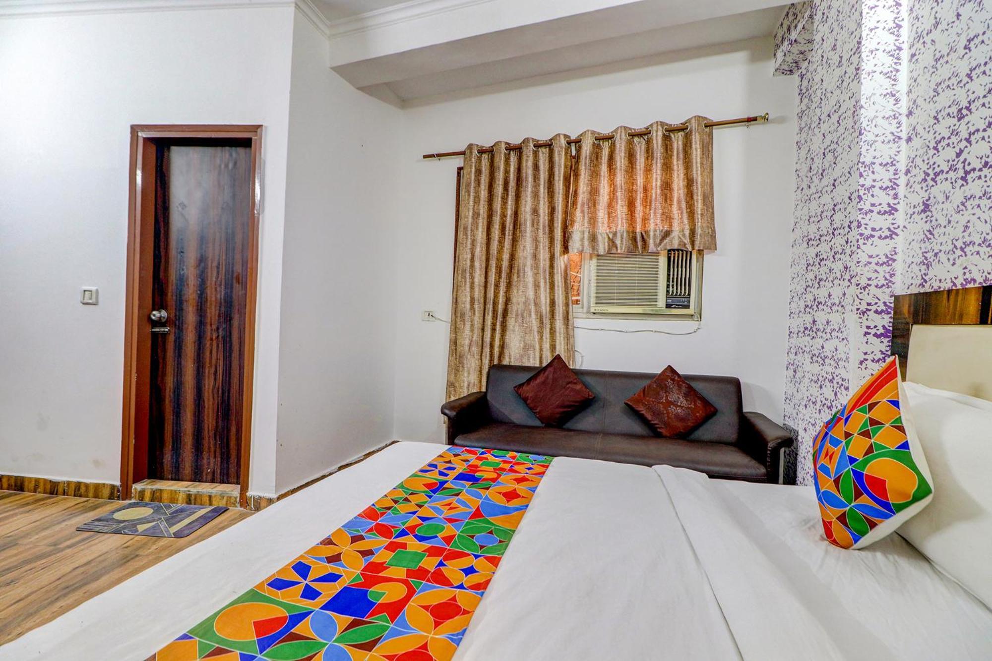 Fabexpress Sinon Hotel New Delhi Exterior photo
