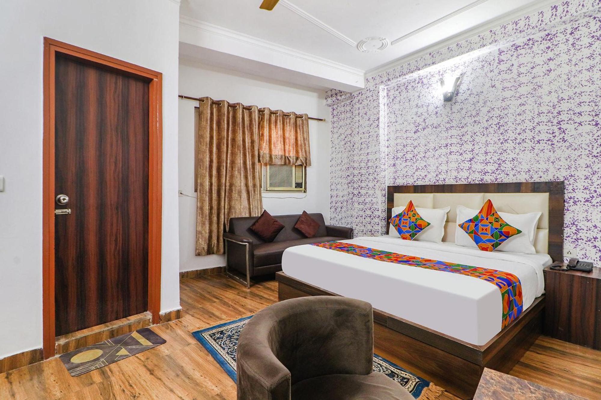 Fabexpress Sinon Hotel New Delhi Exterior photo